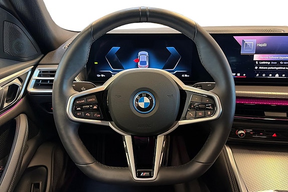 BMW i4 12 of 21