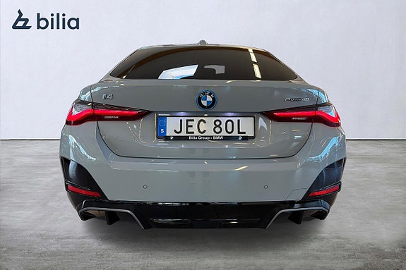 BMW i4 7 of 21