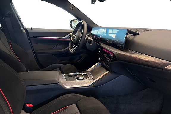 BMW i4 9 of 21
