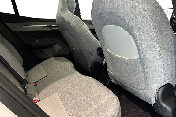 Volvo EX30 15 of 21