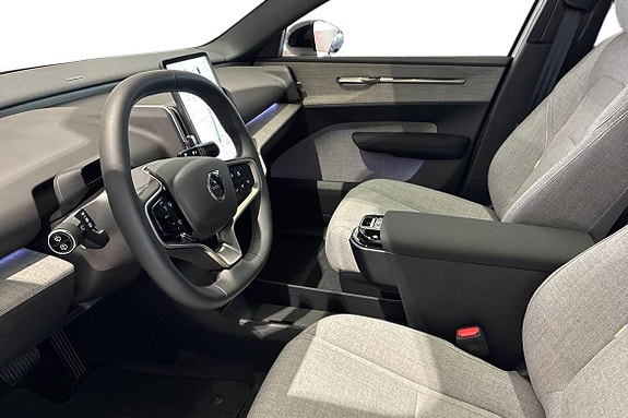 Volvo EX30 7 of 21