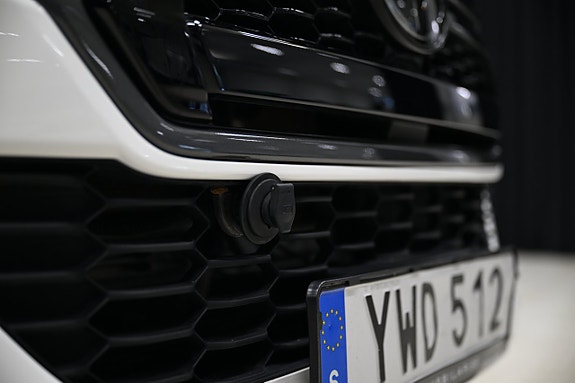 Toyota HiLux 15 of 30