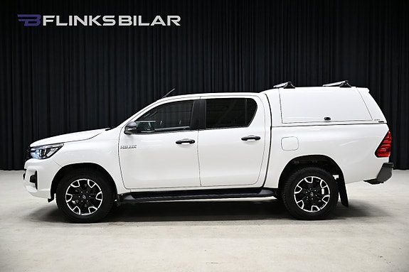 Toyota HiLux 2 of 30