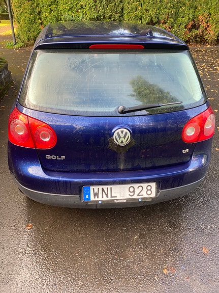 Volkswagen Golf V 4 of 7