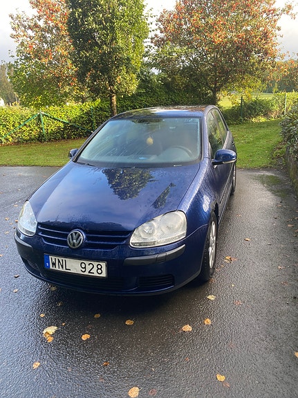 Volkswagen Golf V 7 of 7