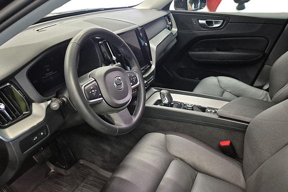 Volvo XC60 11 of 22