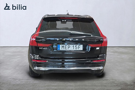 Volvo XC60 8 of 22