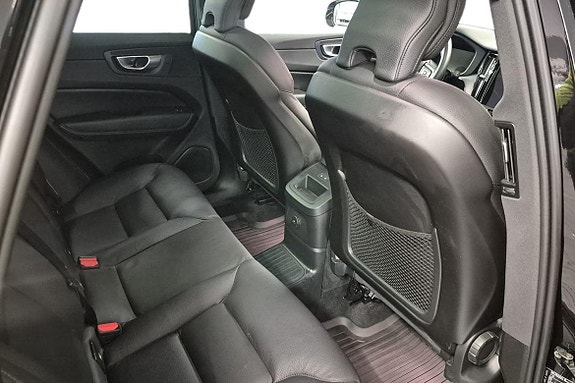 Volvo XC60 17 of 22