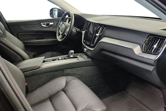 Volvo XC60 10 of 22