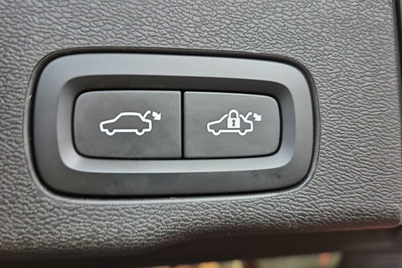 Volvo XC60 20 of 22