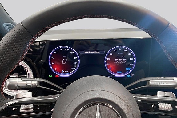 Mercedes-Benz GLB250+ 10 of 14