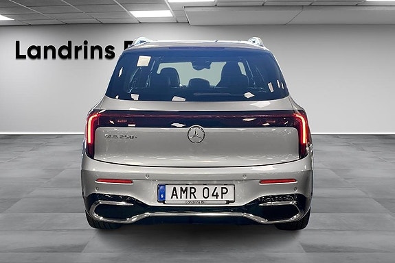 Mercedes-Benz GLB250+ 5 of 14