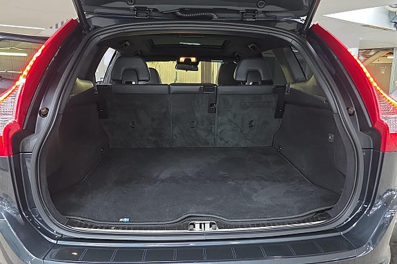 Volvo XC60 12 of 22