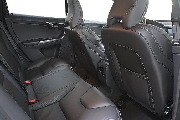 Volvo XC60 9 of 22