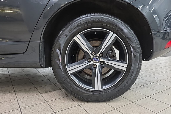Volvo XC60 17 of 22