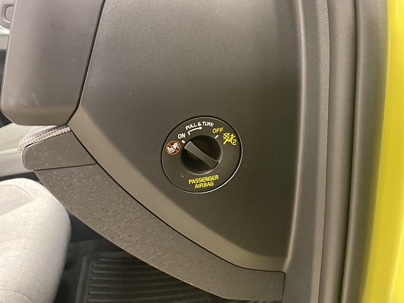 Volvo EX30 14 of 27