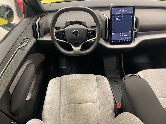 Volvo EX30 9 of 27