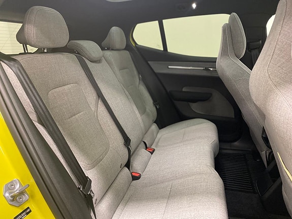 Volvo EX30 15 of 27