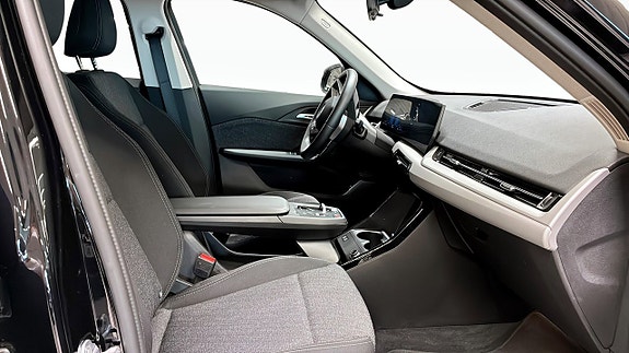 BMW X1 3 of 9