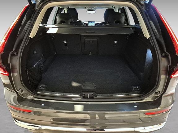 Volvo XC60 11 of 13
