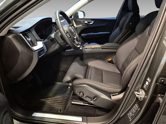 Volvo XC60 8 of 13
