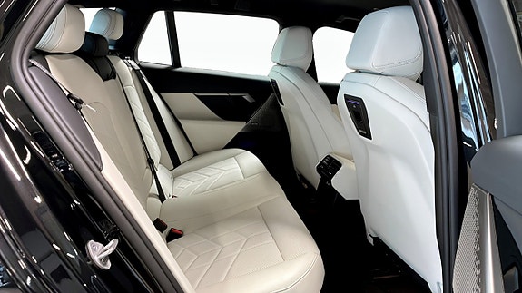 BMW 530e 5 of 9