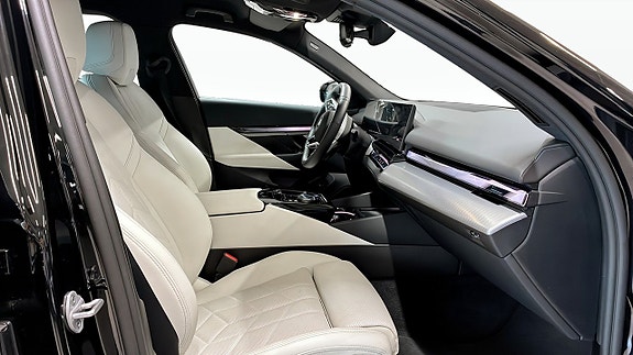 BMW 530e 3 of 9