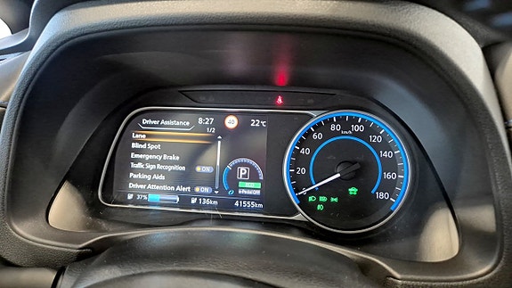 Nissan Leaf 11 of 12