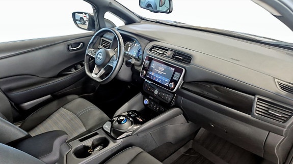 Nissan Leaf 7 of 12