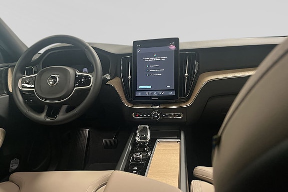 Volvo XC60 5 of 9