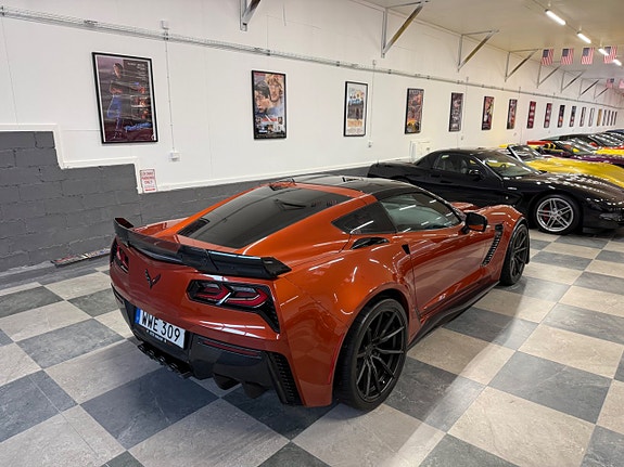 Chevrolet Corvette 12 of 30