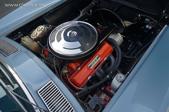 Chevrolet Corvette 18 of 22