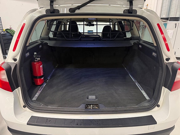 Volvo V70 14 of 15