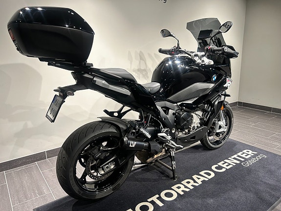 BMW S1000XR /LeoVincé/ConnectedNavigator/1025 mil 4 of 16