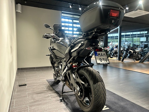BMW S1000XR /LeoVincé/ConnectedNavigator/1025 mil 3 of 16