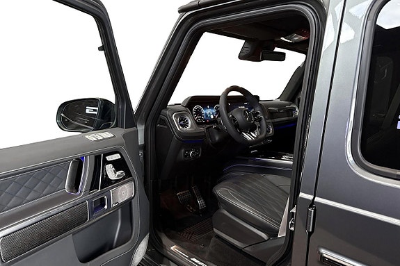 Mercedes-Benz G63 10 of 16