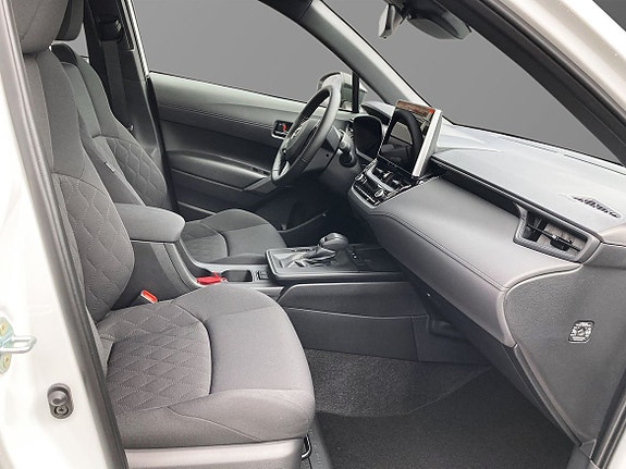 Toyota Corolla Cross 7 of 11