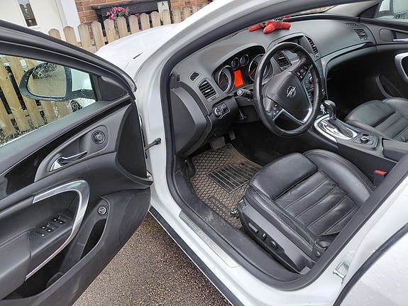 Opel Insignia 10 of 12