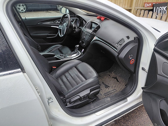 Opel Insignia 11 of 12