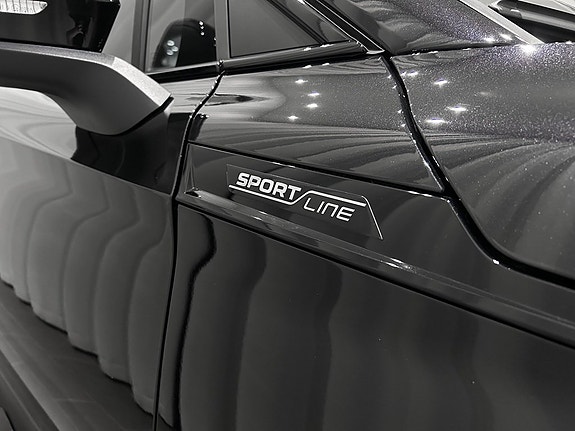 Skoda Enyaq 6 of 18