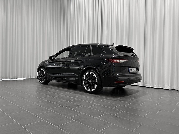 Skoda Enyaq 3 of 18