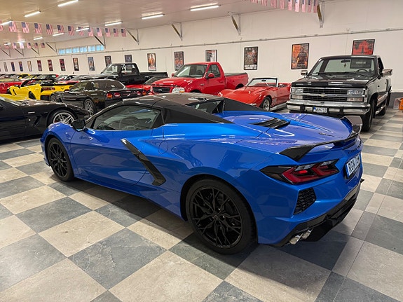 Chevrolet Corvette 9 of 30
