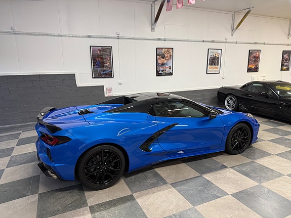 Chevrolet Corvette 13 of 30