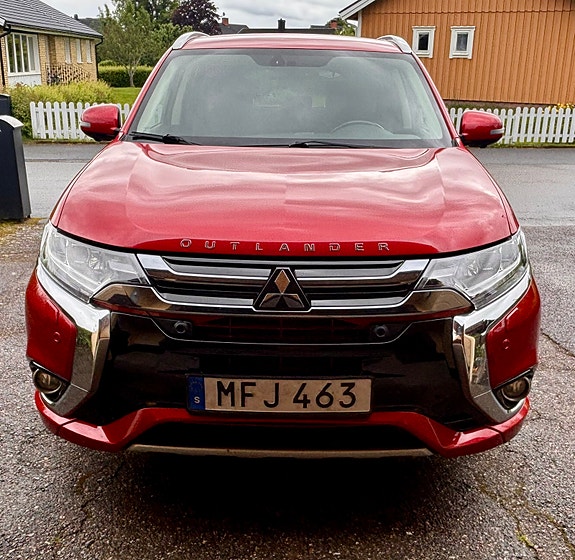 Mitsubishi Outlander 3 of 11