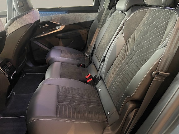 Peugeot 5008 10 of 13