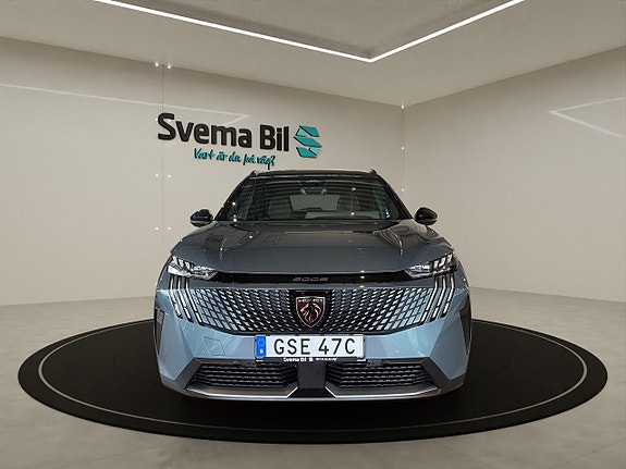 Peugeot 5008 2 of 13