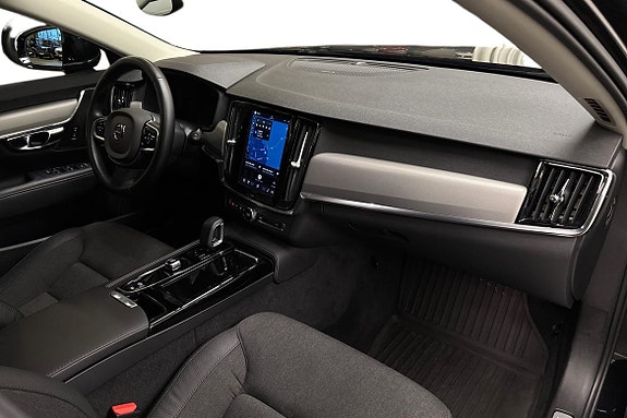 Volvo V90 10 of 22