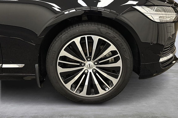 Volvo V90 14 of 22