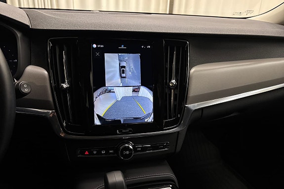 Volvo V90 17 of 22