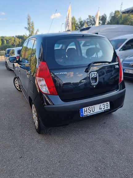 Hyundai i10 3 of 8